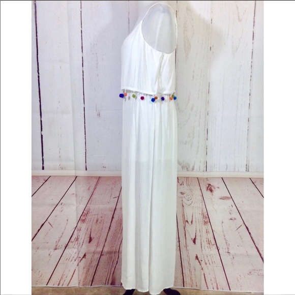 NWT White Pom Pom Trim Long Maxi Dress Size Medium - Picture 4 of 9